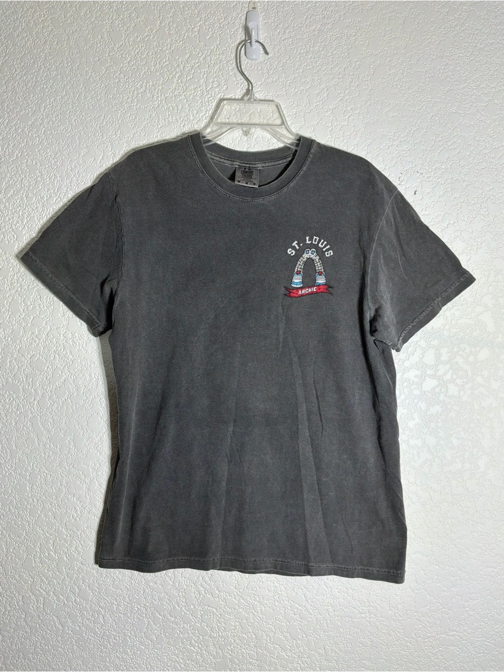 St. Louis Arch Archie Graphic Tee - Charcoal Short Sleeve Shirt
